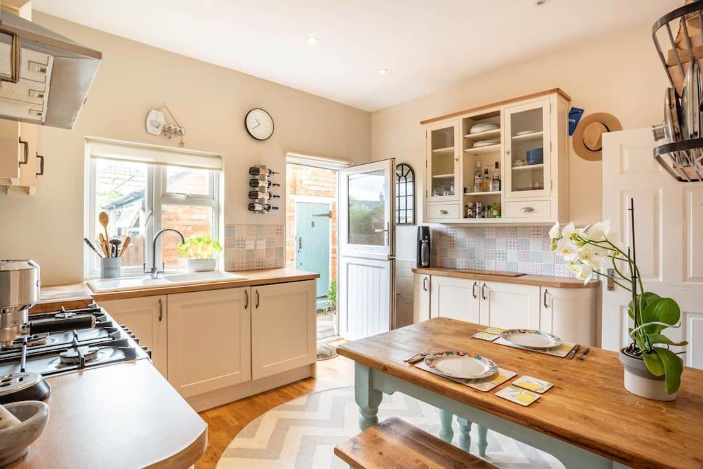 Duck Terrace With Gym Duckling Stays Kibworth Harcourt Exterior foto